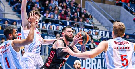 Musa Lidera Al Real Madrid En La Victoria Contra El Obradoiro Defensa