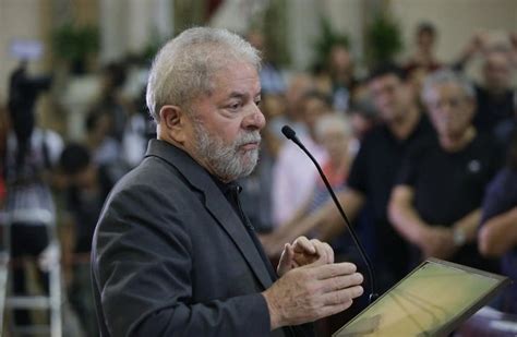 Advogados De Lula Pedirão Soltura Hoje Pt Prepara Agenda