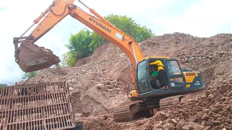 Hyundai Hx210s Working At The Mining Sotiriadis Mining Works Youtube