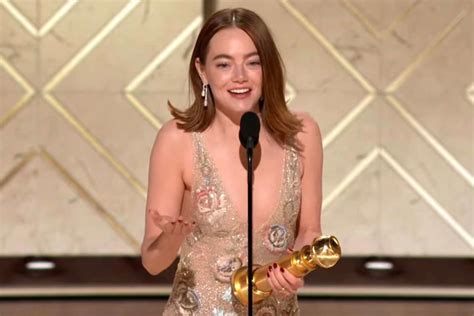 “poor Things” Emma Stone Dedicates 2024 Golden Globes Win To Husband