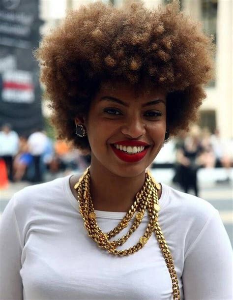 Coupe Afro 40 Coiffures Afro Dont On Est Fan Elle Curly Hair Styles Naturally Curly Hair