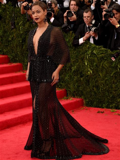 Beyoncés Look Bei Der Met Gala 2014 Met Gala Dresses Met Gala Looks