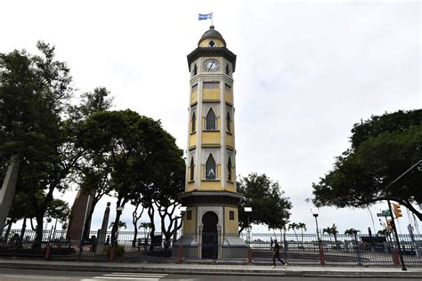 Reloj Público 180 años marcando el ritmo de Guayaquil con una anécdota