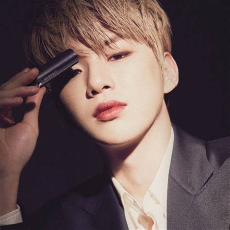 Kpop Idols Male Makeup K Pop Galery