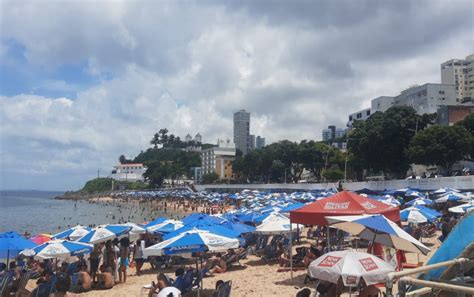 Praias De Salvador Registram Movimento Intenso No Primeiro Domingo Do