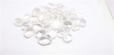 Shop Wholesale Clear Quartz Tumbled Stones