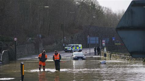 Uk Weather Storm Franklin In Pictures Trees Felled In High Winds