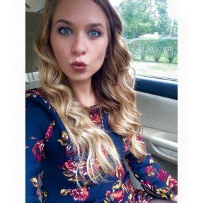 Blue Eyed Pucker Porn Pic