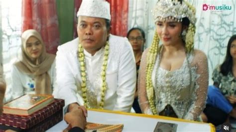 Ucie Sucita Baper Lakoni Adegan Dinikahi Sule Kalau Serius Aku Mau