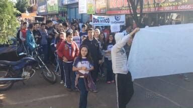 Meio Dia Paran Maring Moradores De Barbosa Ferraz Fazem Protesto