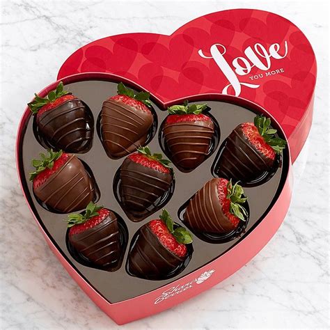 9 Belgian Chocolate Covered Strawberries In A Valentine S Heart