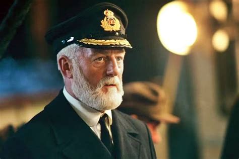 Bernard Hill ator de Titanic e Senhor dos Anéis morre aos 79 anos