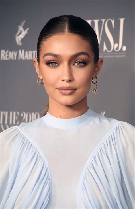 Gigi Hadid in 2024 | Celebrity makeup looks, Makeup looks, Natural ...