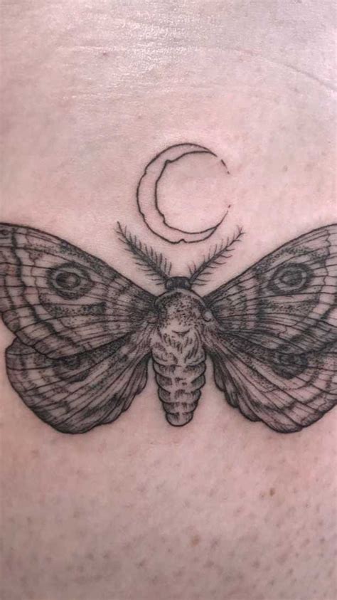 60+ Amazing Moth Tattoo Designs in 2022 | Moth tattoo, Tattoo designs ...