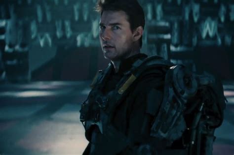 Tom Cruise Goes Back To The Future In The First Trailer For Edge Of Tomorrow The Verge