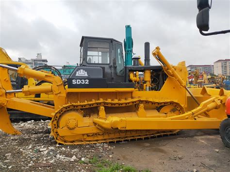 Shantui Dozer Machinery SD32 Bulldozer Price With Single Shank Ripper