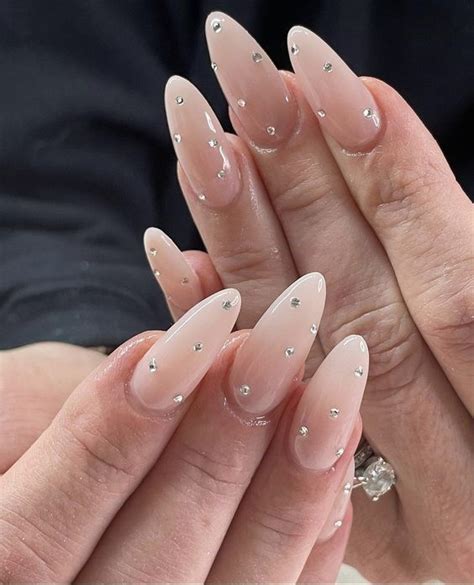 45 Graduation Nails To Do For Your Big Day Chasing Daisies Euphoria Nails Nude Nails