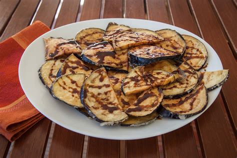 Berenjena frita con miel de caña Recetas de Chelo