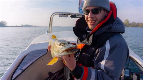 Dagje Vissen In De Biesbosch Youtube