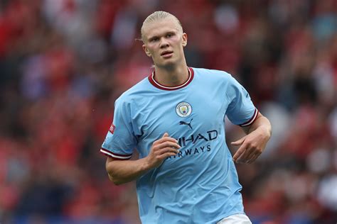 Erling Haaland critiqué en Norvège pour avoir signé à Man City