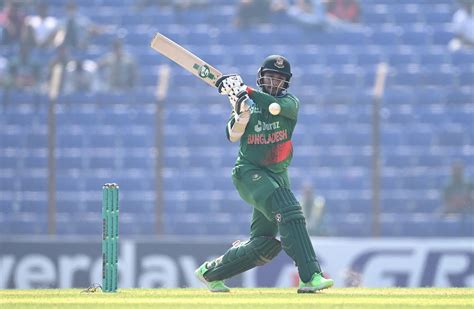 Shakib Al Hasan Pulls Through The Leg Side