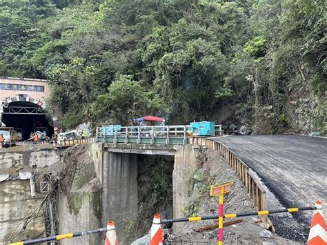 花蓮強震／台9線下清水便橋搶修完成 蘇花公路傍晚6時放行 影音 新聞 Rti 中央廣播電臺