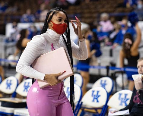 Twitter Defends Basketball Coach After Trolls Criticize Her Game Day