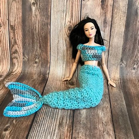 Ravelry: Barbie Cobble Stitch Mermaid Tail pattern by Claire Olivia Golden