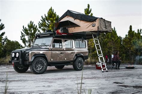 Land Rover Defender Ini Sudah Siap Diajak Berkemah Bikin Gamau Pulang