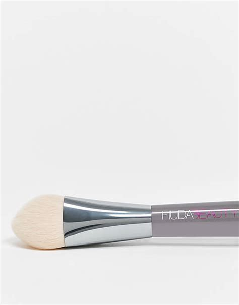 Huda Beauty Build & Buff Foundation Brush | ASOS