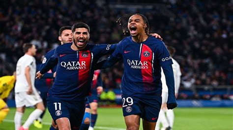 PSG 4 1 OL PARIS S IMPOSE CONTRE LYON ET SE RAPPROCHE DU TITRE YouTube