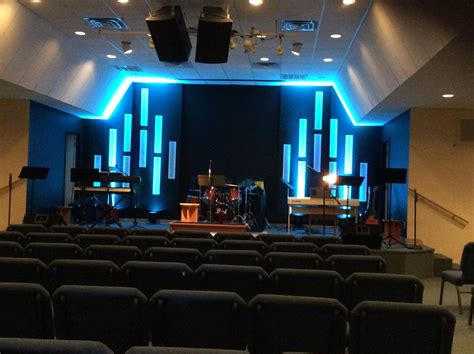 Small church stage lighting design - dasebydesign