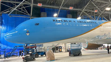 Las Primeras Fotos Del Nuevo Avión Presidencial El Detalle En La Parte