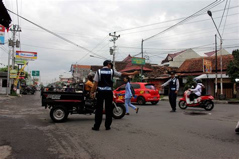 Portal Berita Pemerintah Kota Yogyakarta Atur Lalu Lintas Dipagi Hari