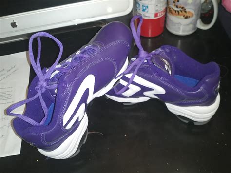 Ringor Size 7 girls Softball cleats in disneymom's Garage Sale Sherwood, OR