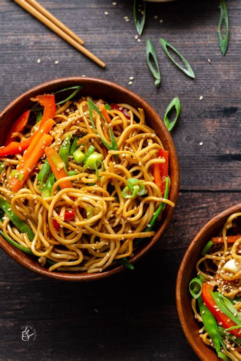 Instant Pot Vegetable Chow Mein Video Recipe J Cooking Odyssey