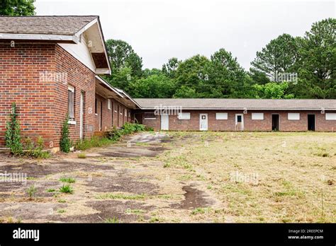 Commerce Georgiaformer Roadside Motelvacant Abandoned Empty