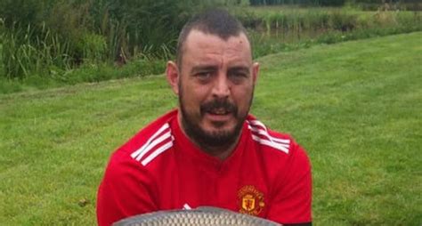 Police Continue To Search For Ellesmere Port Man Who Has Been Missing