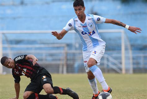 Do Gol Ao Ataque Alem O Avalia Os Jogadores Que V O Subir Da Base Do