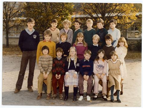 Photo De Classe Classe De C M De Ecole Louise Macault Laon