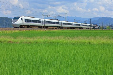 鉄道定番紀行 北陸本線の最後の盛夏の水田風景の中を行くdd51ー1193牽引の工臨と681系特急「しらさぎ」（南条～王子保）