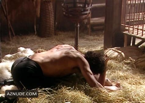 O QUINTO DOS INFERNOS NUDE SCENES AZNude