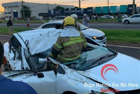 Goionews Jovem morre após carro ser esmagado por outro carro no Paraná