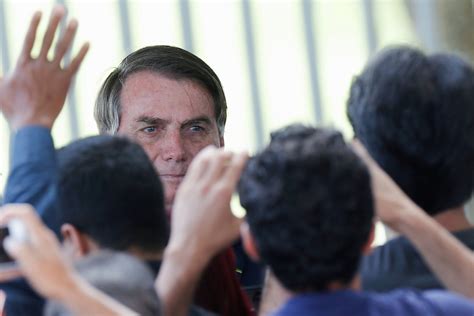 Bolsonaro Se Aproxima Do Centr O E Tenta Antecipar Disputa Na C Mara