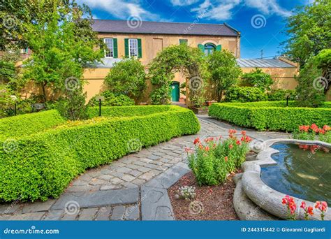 Gardens And Homes Of Historic Savannah Town Georgia Stock Photo