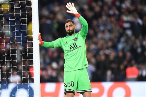 Foot Psg Gigio Donnarumma Au Psg Quelle Erreur Foot 01