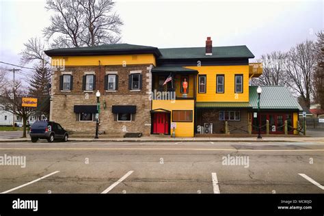 Public Bars High Resolution Stock Photography And Images Alamy