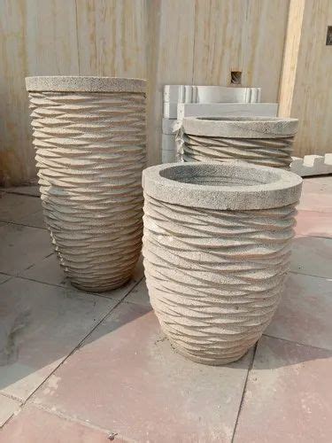 Sandstone Planters Size Dia Cm At Rs In New Delhi Id