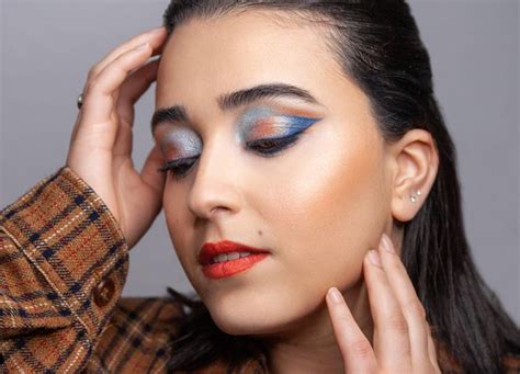 25 Winter Makeup Looks For 2023 To Discover Winter Beauty