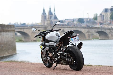 Essai BMW S1000 R mod 2021 folie pure à la dure